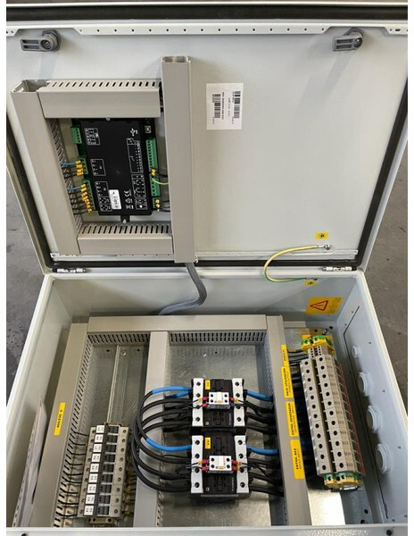 Deap Sea Electronics DSE 100 Ampère ATS Automatische Netovername Paneel nieuw ! - Set gjeneratori: foto 4 Deap Sea Electronics DSE 100 Ampère ATS Automatische Netovername Paneel nieuw ! - Set gjeneratori: foto 4