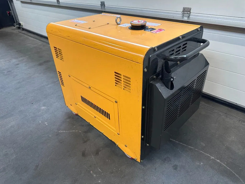 Set gjeneratori i ri Diesel Diesel Generator UK-9500 5.5 kW 230 en 400 Volt Silent Diesel generator New !: foto 11