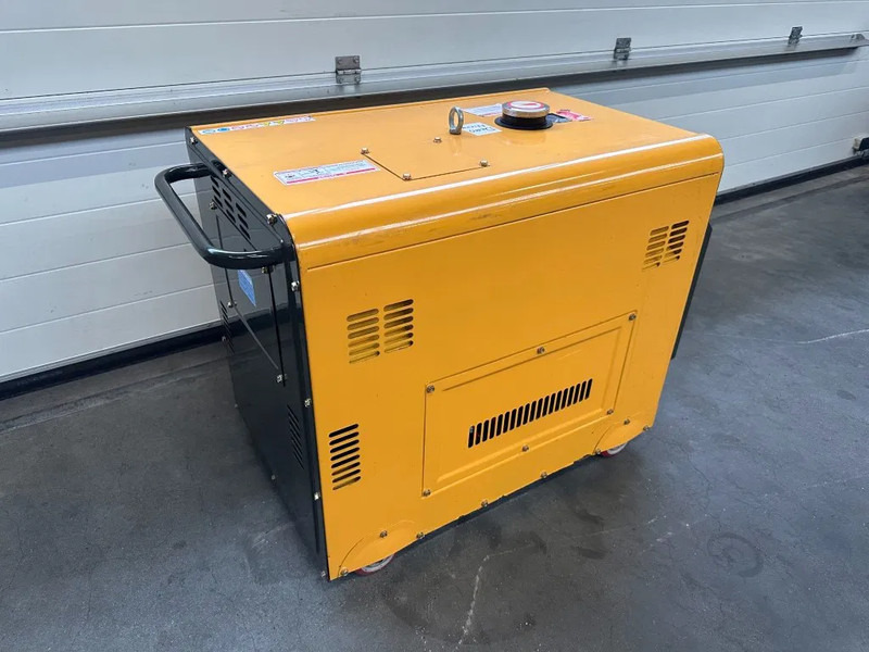 Set gjeneratori i ri Diesel Diesel Generator UK-9500 5.5 kW 230 en 400 Volt Silent Diesel generator New !: foto 9