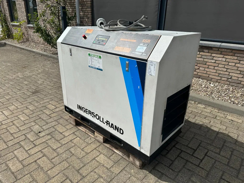 Ingersoll Rand SSR ML22 Elektrische Schroefcompressor 25 kW 3480 L / min 7.5 Bar - Kompresor ajri: foto 2 Ingersoll Rand SSR ML22 Elektrische Schroefcompressor 25 kW 3480 L / min 7.5 Bar - Kompresor ajri: foto 2
