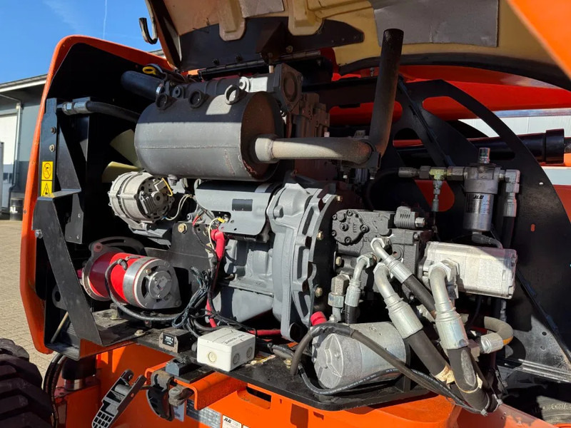 JLG 450AJ Deutz 16 meter werkhoogte 4 x 4 Knikarm Diesel Hoogwerker - Krah me çernjerë: foto 4 JLG 450AJ Deutz 16 meter werkhoogte 4 x 4 Knikarm Diesel Hoogwerker - Krah me çernjerë: foto 4