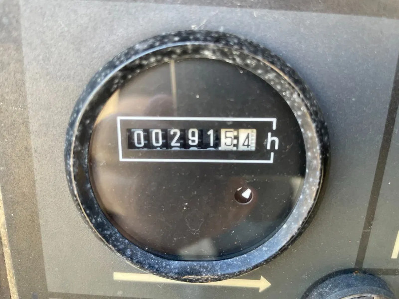 Kaeser M27 Kubota 2,7 m3 / min 7 Bar 18 kW Mobiele Silent Diesel Compressor - Kompresor ajri: foto 5 Kaeser M27 Kubota 2,7 m3 / min 7 Bar 18 kW Mobiele Silent Diesel Compressor - Kompresor ajri: foto 5