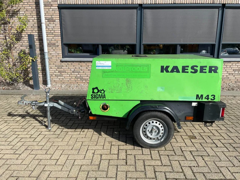 Kaeser M43 Kubota 4,2 m3 / min 7 Bar 30 kW Mobiele Silent Diesel Compressor - Kompresor ajri: foto 1 Kaeser M43 Kubota 4,2 m3 / min 7 Bar 30 kW Mobiele Silent Diesel Compressor - Kompresor ajri: foto 1