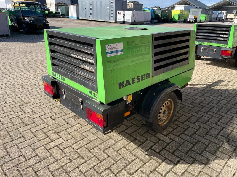 Kaeser M43 Kubota 4,2 m3 / min 7 Bar 30 kW Mobiele Silent Diesel Compressor - Kompresor ajri: foto 5 Kaeser M43 Kubota 4,2 m3 / min 7 Bar 30 kW Mobiele Silent Diesel Compressor - Kompresor ajri: foto 5