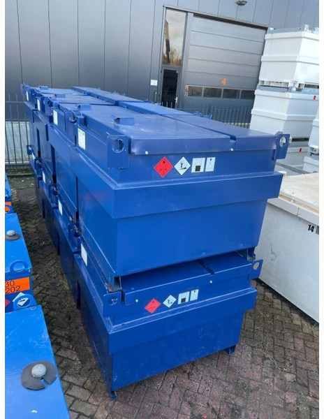 Kiwa IBC Steenbergen 750 liter Dieseltank met handpomp - Rezervuari i magazinimit: foto 5 Kiwa IBC Steenbergen 750 liter Dieseltank met handpomp - Rezervuari i magazinimit: foto 5