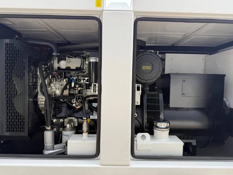 Perkins 1104C-44TAG2 Leroy Somer 110 kVA Silent noodstroom generatorset New ! - Set gjeneratori: foto 5 Perkins 1104C-44TAG2 Leroy Somer 110 kVA Silent noodstroom generatorset New ! - Set gjeneratori: foto 5