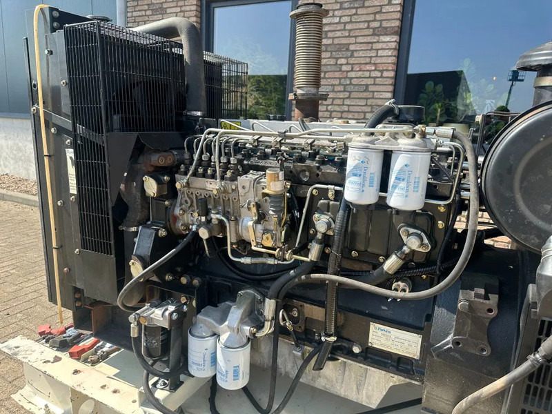 Perkins Stamford 100 kVA noodstroom generatorset - Set gjeneratori: foto 3 Perkins Stamford 100 kVA noodstroom generatorset - Set gjeneratori: foto 3