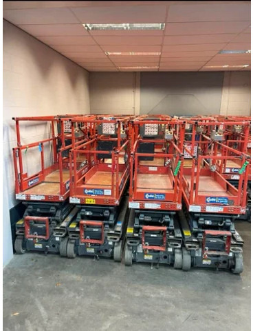 Skyjack SJIII 3219 Elektra Schaarhoogwerker 7.6 meter werkhoogte 21 stuks / pieces - Krah me çernjerë: foto 3 Skyjack SJIII 3219 Elektra Schaarhoogwerker 7.6 meter werkhoogte 21 stuks / pieces - Krah me çernjerë: foto 3