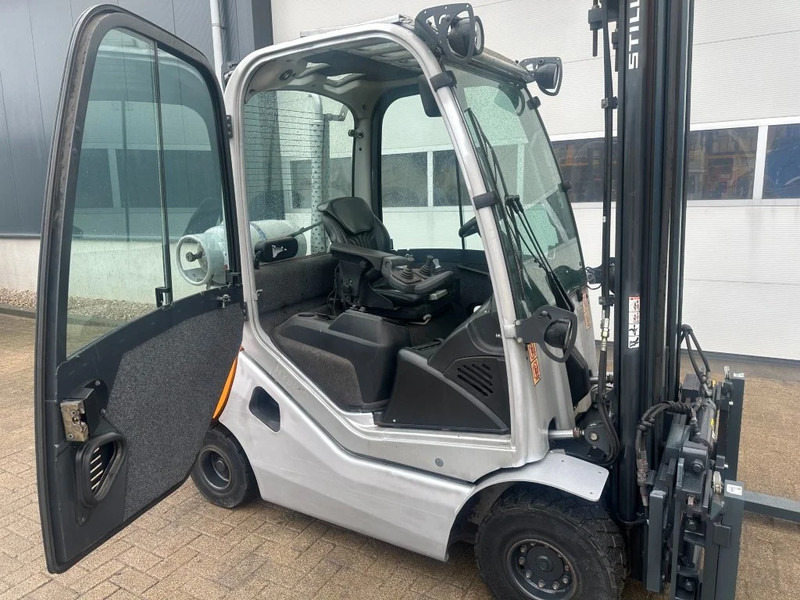 Still RX 70-25 T 2.5 ton Duplex Sideshift Positioner LPG Heftruck - Pirun më gaz: foto 3 Still RX 70-25 T 2.5 ton Duplex Sideshift Positioner LPG Heftruck - Pirun më gaz: foto 3