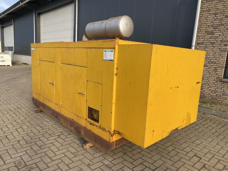 VM 1308 Unelec 165 kVA Silent generatorset - Set gjeneratori: foto 3 VM 1308 Unelec 165 kVA Silent generatorset - Set gjeneratori: foto 3