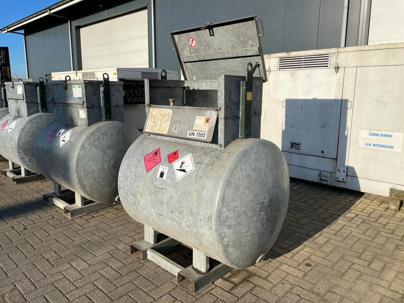 Dieseltank Rietberg 1000 liter Dieseltank Gegalvaniseerd IBC met keuring ! - Rezervuari i magazinimit: foto 2 Dieseltank Rietberg 1000 liter Dieseltank Gegalvaniseerd IBC met keuring ! - Rezervuari i magazinimit: foto 2