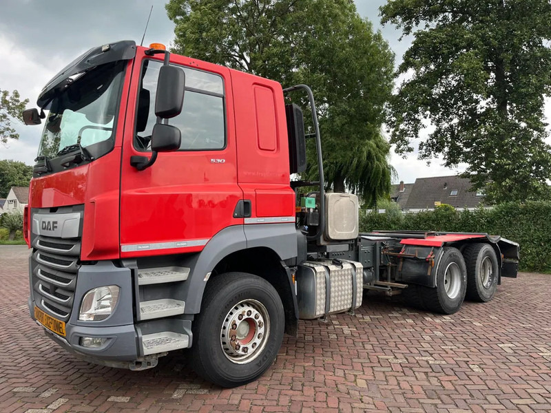 DAF CF 530 FAT intarder - Kamion vagonetë: foto 1 DAF CF 530 FAT intarder - Kamion vagonetë: foto 1