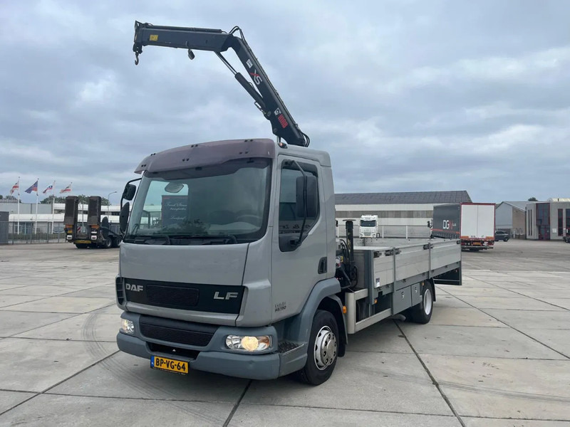 DAF LF 45 FA - Kamion me vinç: foto 1 DAF LF 45 FA - Kamion me vinç: foto 1