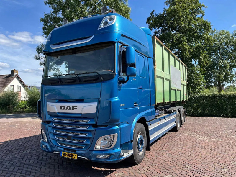 DAF XF 530 FAS - Transportjer kontejnerësh/ Kamion me karroceri të çmontueshme: foto 4 DAF XF 530 FAS - Transportjer kontejnerësh/ Kamion me karroceri të çmontueshme: foto 4