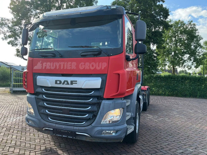 DAF CF 530 FAT intarder - Gjysmë-kamion: foto 2 DAF CF 530 FAT intarder - Gjysmë-kamion: foto 2
