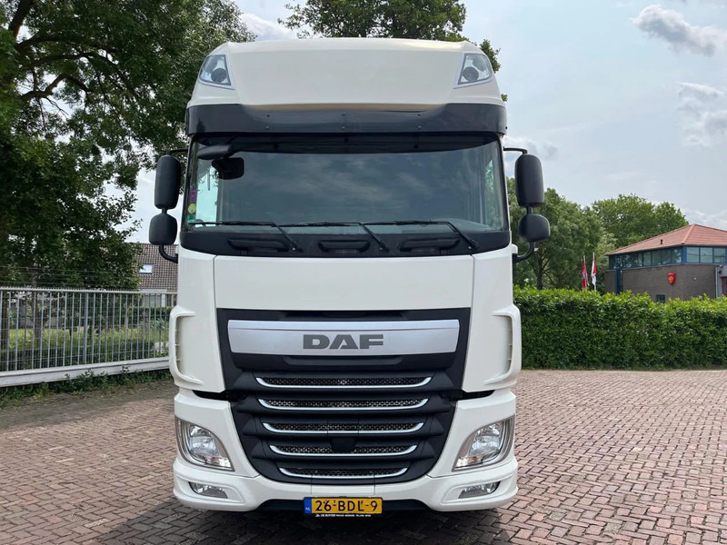 DAF XF 460 FT - Gjysmë-kamion: foto 3 DAF XF 460 FT - Gjysmë-kamion: foto 3