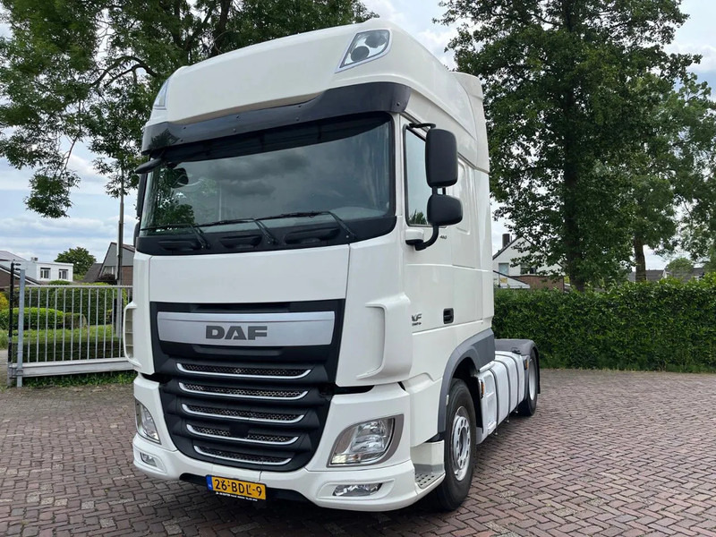 DAF XF 460 FT - Gjysmë-kamion: foto 2 DAF XF 460 FT - Gjysmë-kamion: foto 2