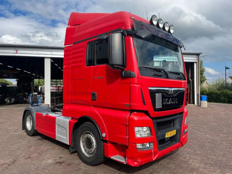 MAN TGX 18.400 EURO 6 - Gjysmë-kamion: foto 1 MAN TGX 18.400 EURO 6 - Gjysmë-kamion: foto 1