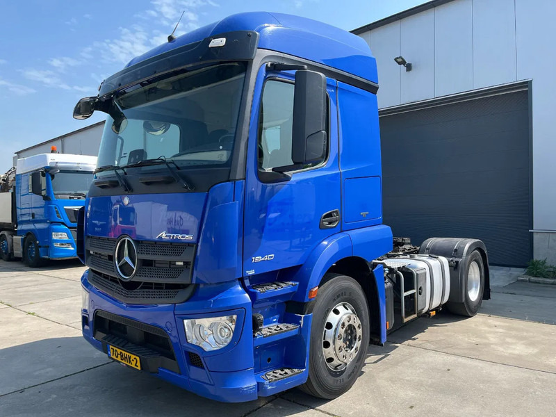 Mercedes-Benz Actros 1940 - Gjysmë-kamion: foto 1 Mercedes-Benz Actros 1940 - Gjysmë-kamion: foto 1