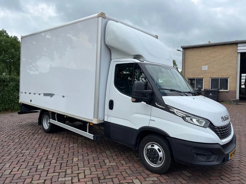 Iveco Daily 35C16 Achterdeuren nieuwe motor +distributieriem bij 253480 KM op 02-05-2024 - Kamioncine me kontinier, Kamioncine dopio kabinë: foto 5 Iveco Daily 35C16 Achterdeuren nieuwe motor +distributieriem bij 253480 KM op 02-05-2024 - Kamioncine me kontinier, Kamioncine dopio kabinë: foto 5