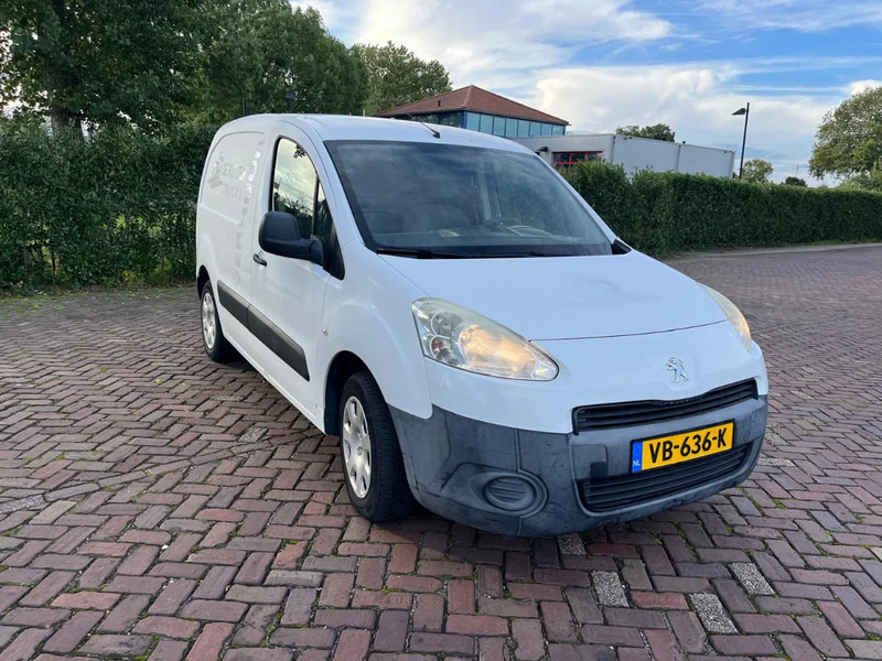 Peugeot Partner 120 1.6 HDI - Furgon i vogël: foto 4 Peugeot Partner 120 1.6 HDI - Furgon i vogël: foto 4