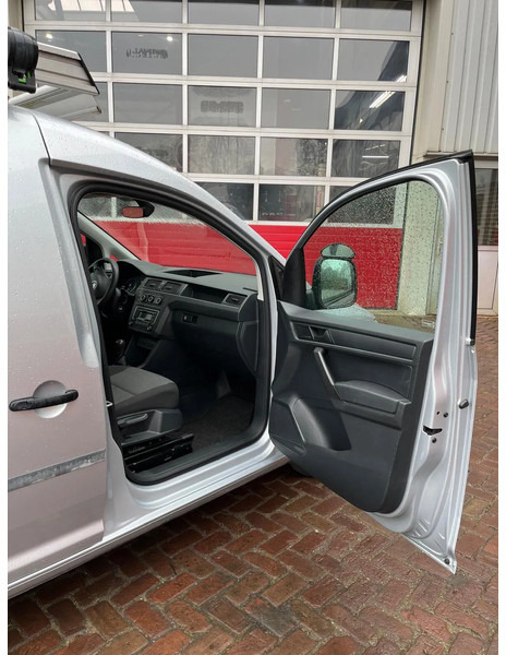 Furgon i vogël Volkswagen Caddy: foto 15