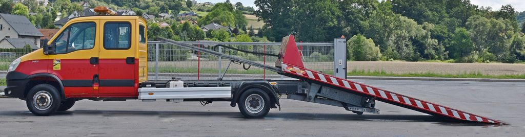 Iveco DAILY 70C17 Abschleppwagen 4,90m * TOPZUSTAND! - Karrotrec: foto 5 Iveco DAILY 70C17 Abschleppwagen 4,90m * TOPZUSTAND! - Karrotrec: foto 5
