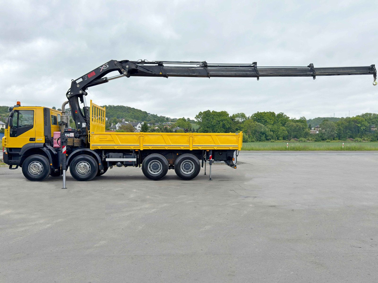 Iveco TRAKKER 450* HIAB 377 EP-4 HIPRO/FUNK/ 8x4 - Kamion me vinç: foto 5 Iveco TRAKKER 450* HIAB 377 EP-4 HIPRO/FUNK/ 8x4 - Kamion me vinç: foto 5