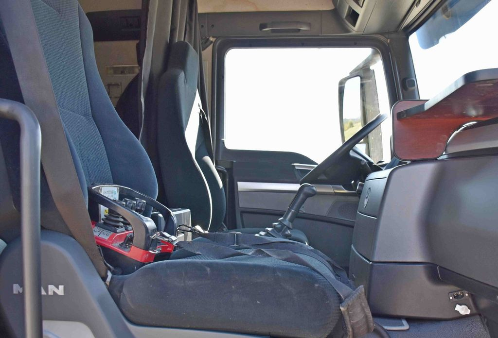 Kamion me vinç MAN TGS 26.480 * PK 27002 + JIB PJ060 + FUNK / 6x4: foto 12 Kamion me vinç MAN TGS 26.480 * PK 27002 + JIB PJ060 + FUNK / 6x4: foto 12