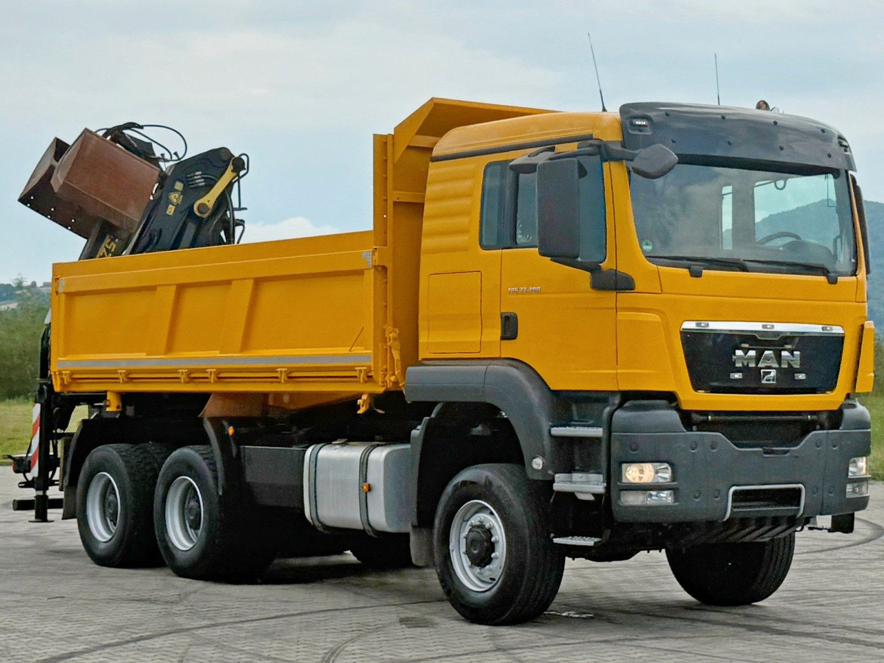 MAN TGS 33.480*KIPPER 5,10m * EPSILON E165Z76* 6x6 MAN TGS 33.480*KIPPER 5,10m * EPSILON E165Z76* 6x6 - Kamion me vinç, Kamion vetëshkarkues: foto 3 MAN TGS 33.480*KIPPER 5,10m * EPSILON E165Z76* 6x6 MAN TGS 33.480*KIPPER 5,10m * EPSILON E165Z76* 6x6 - Kamion me vinç, Kamion vetëshkarkues: foto 3