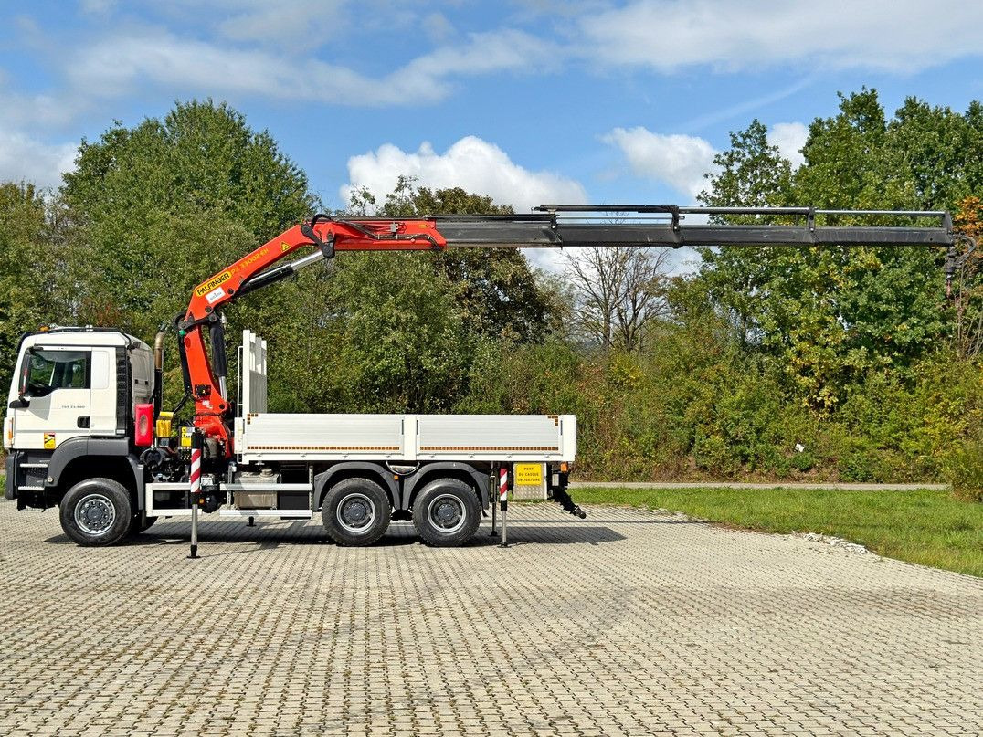 MAN TGS 33.480 * PK 33002-EH C + FUNK/6x6 * TOP - Kamion me vinç: foto 4 MAN TGS 33.480 * PK 33002-EH C + FUNK/6x6 * TOP - Kamion me vinç: foto 4