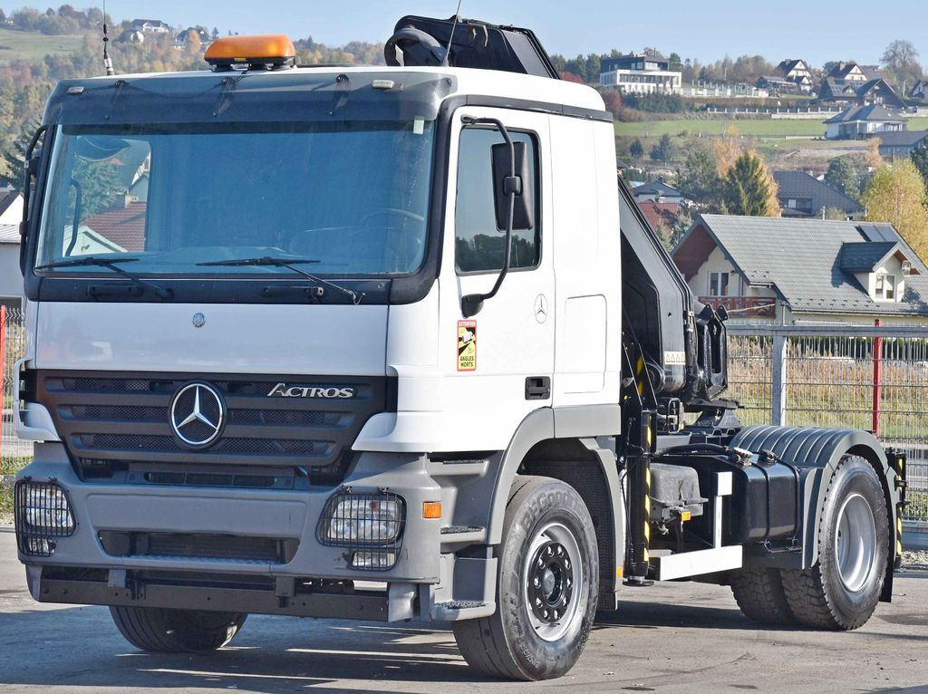 Mercedes-Benz ACTROS 1844 * Sattelzugmaschine *HIAB 330-5/FUNK Mercedes-Benz ACTROS 1844 * Sattelzugmaschine *HIAB 330-5/FUNK - Kamion me vinç, Gjysmë-kamion: foto 4 Mercedes-Benz ACTROS 1844 * Sattelzugmaschine *HIAB 330-5/FUNK Mercedes-Benz ACTROS 1844 * Sattelzugmaschine *HIAB 330-5/FUNK - Kamion me vinç, Gjysmë-kamion: foto 4