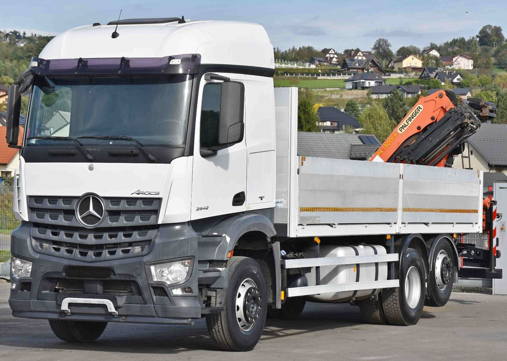 Mercedes-Benz AROCS 2542* PK 13001-K B* TOPZUSTAND - Kamion me vinç, Kamion me karroceri të hapur: foto 4 Mercedes-Benz AROCS 2542* PK 13001-K B* TOPZUSTAND - Kamion me vinç, Kamion me karroceri të hapur: foto 4