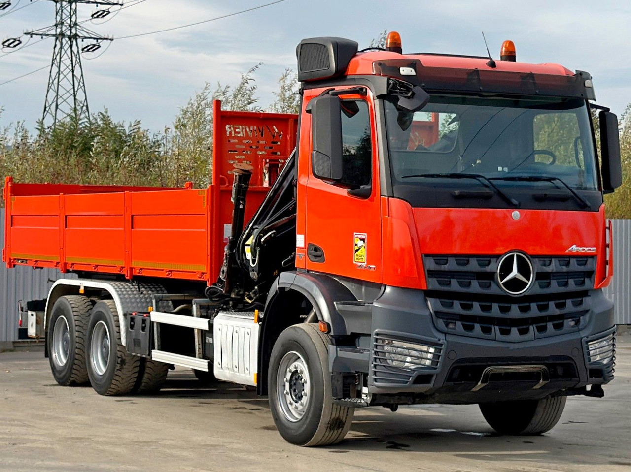 Mercedes-Benz AROCS 2640 *HIAB 144 BS - 3/FUNK  + * 6x4 - Kamion me vinç: foto 3 Mercedes-Benz AROCS 2640 *HIAB 144 BS - 3/FUNK  + * 6x4 - Kamion me vinç: foto 3