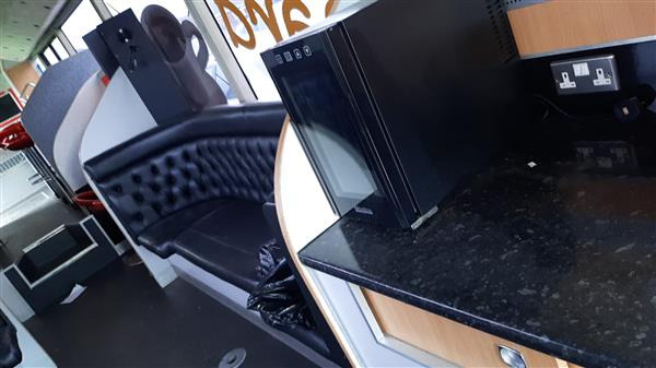 Optare single decker meeting place - Autobus me kabinë të dyfishtë: foto 5 Optare single decker meeting place - Autobus me kabinë të dyfishtë: foto 5