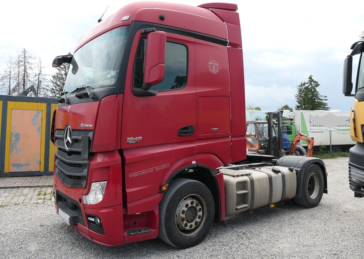 Gjysmë-kamion Mercedes-Benz Actros 1845: foto 8 Gjysmë-kamion Mercedes-Benz Actros 1845: foto 8