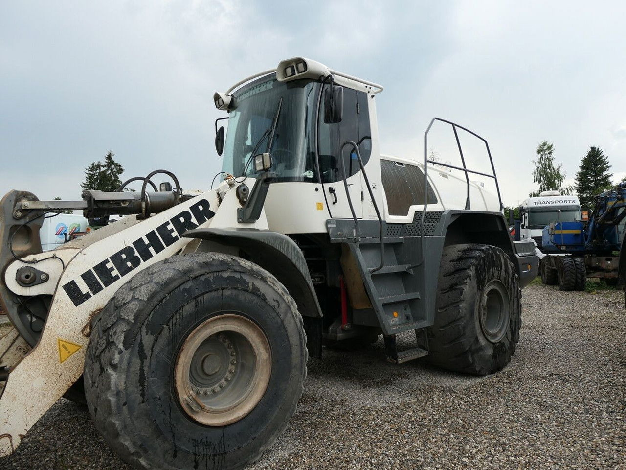 Liebherr L 576 - Fadrom me goma: foto 4 Liebherr L 576 - Fadrom me goma: foto 4