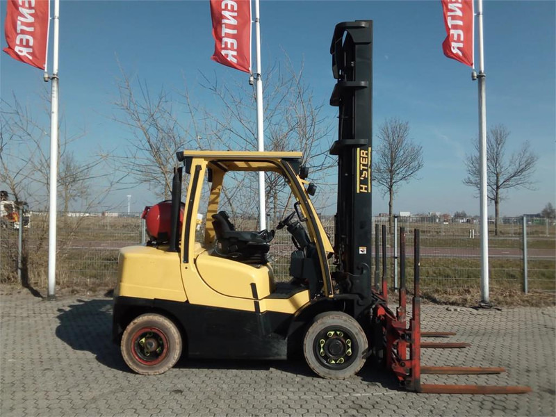Hyster H4.0FT5 - Pirun më gaz: foto 1 Hyster H4.0FT5 - Pirun më gaz: foto 1