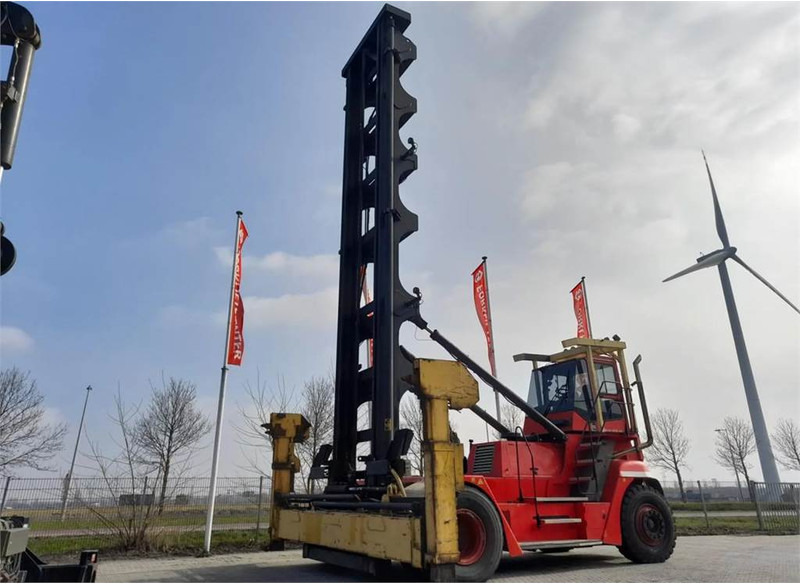 KONECRANES SMV 6/7 ECB100DS - Ekskavator kontejnerësh: foto 4 KONECRANES SMV 6/7 ECB100DS - Ekskavator kontejnerësh: foto 4