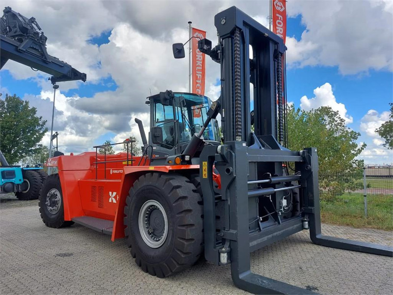 Kalmar DCG450-12 - Pirun më naftë: foto 3 Kalmar DCG450-12 - Pirun më naftë: foto 3