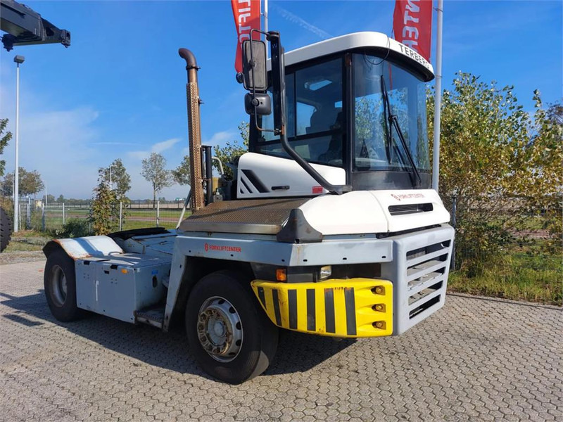 Terberg TT223 - Traktor terminal: foto 1 Terberg TT223 - Traktor terminal: foto 1