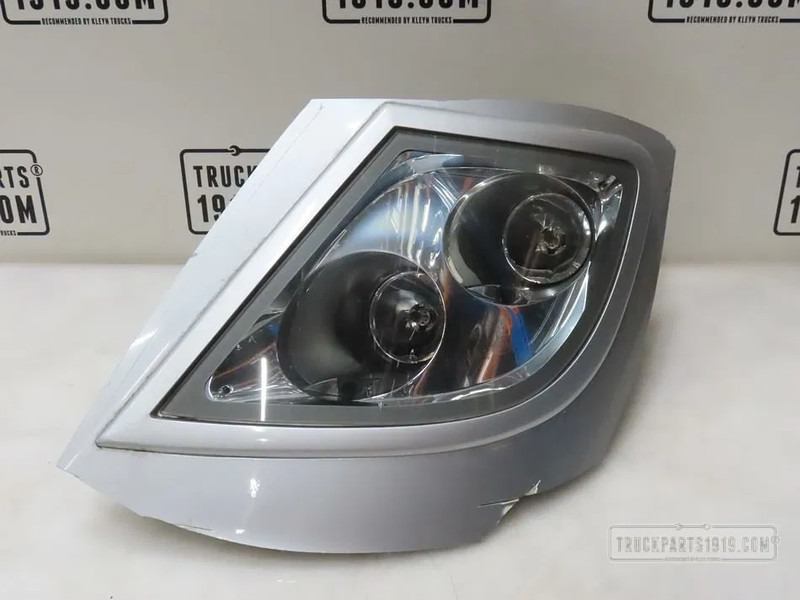 DAF 1784822 Skylight Li. DAF - Drita kundër mjegullës për Kamioni: foto 1 DAF 1784822 Skylight Li. DAF - Drita kundër mjegullës për Kamioni: foto 1