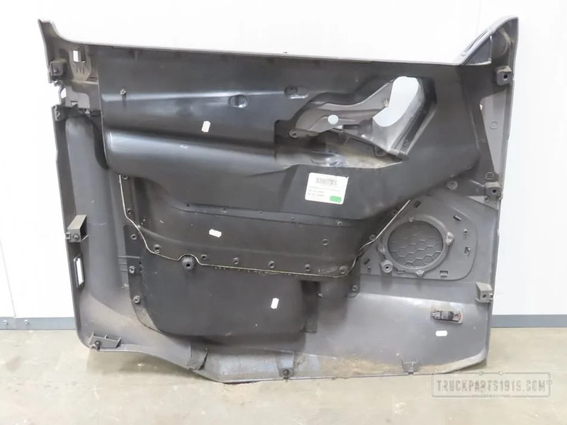 DAF Body & Chassis Parts Deurpaneel Re. DAF XF - Derë dhe pjesë këmbimi për Kamioni: foto 2 DAF Body & Chassis Parts Deurpaneel Re. DAF XF - Derë dhe pjesë këmbimi për Kamioni: foto 2