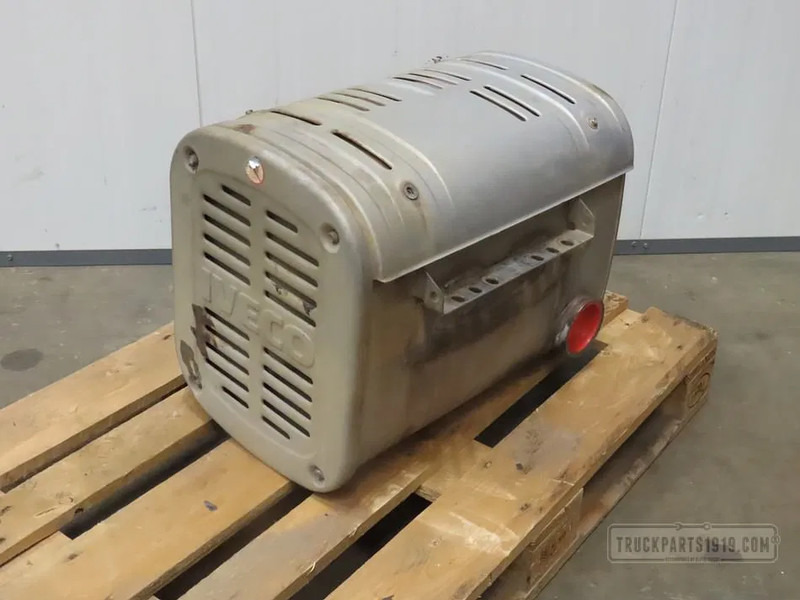 Iveco Exhaust System Katalysator Iveco - Konvertuesi kataliktik për Kamioni: foto 1 Iveco Exhaust System Katalysator Iveco - Konvertuesi kataliktik për Kamioni: foto 1