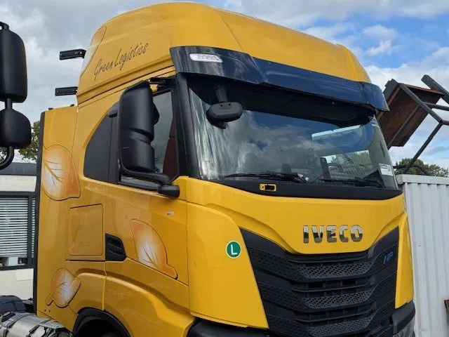 Iveco S-WAY Cabin 2021 - Kabina dhe interier për Kamioni: foto 2 Iveco S-WAY Cabin 2021 - Kabina dhe interier për Kamioni: foto 2