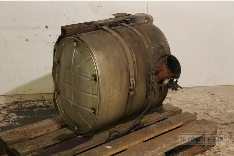 Volvo FH Exhaust System Uitlaatdemper Volvo FH - Zhurmëmbytësi për Kamioni: foto 1 Volvo FH Exhaust System Uitlaatdemper Volvo FH - Zhurmëmbytësi për Kamioni: foto 1