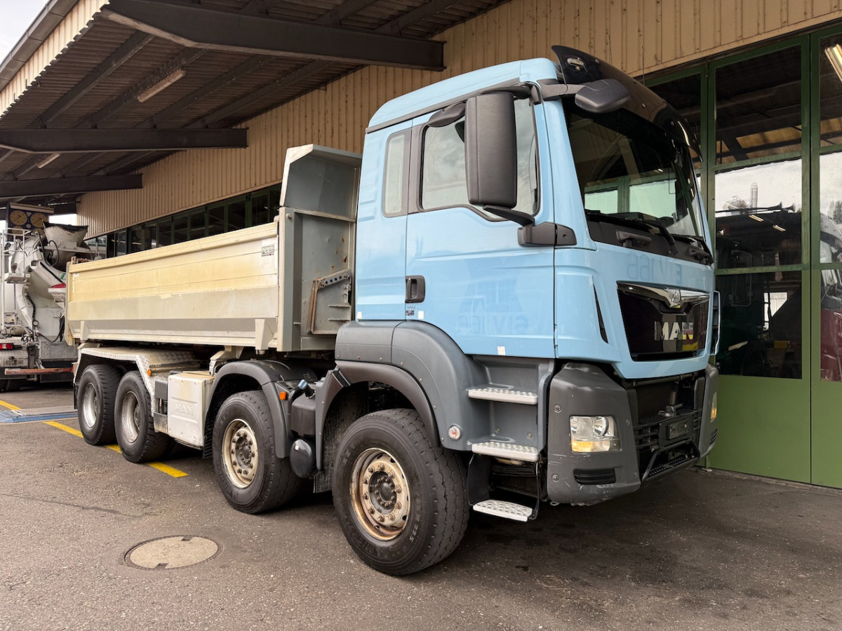 MAN TGS 35.480 8x4 - Kamion vetëshkarkues: foto 1 MAN TGS 35.480 8x4 - Kamion vetëshkarkues: foto 1