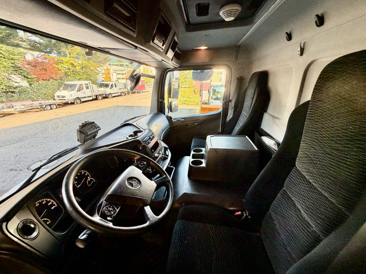 MERCEDES 1224 L - Kamion me tendë: foto 4 MERCEDES 1224 L - Kamion me tendë: foto 4