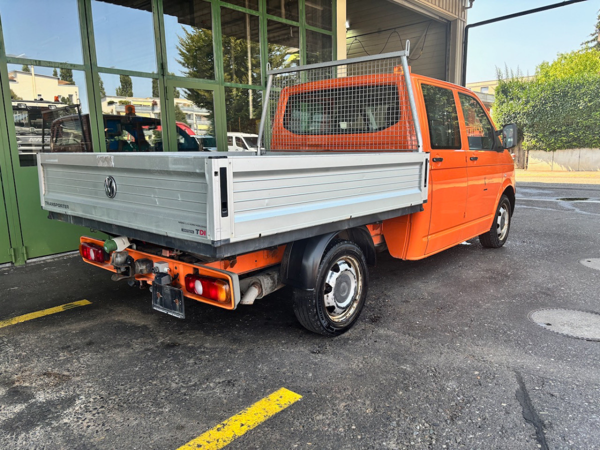 VW T5 Transporter - Kamioncine me karroceri: foto 5 VW T5 Transporter - Kamioncine me karroceri: foto 5