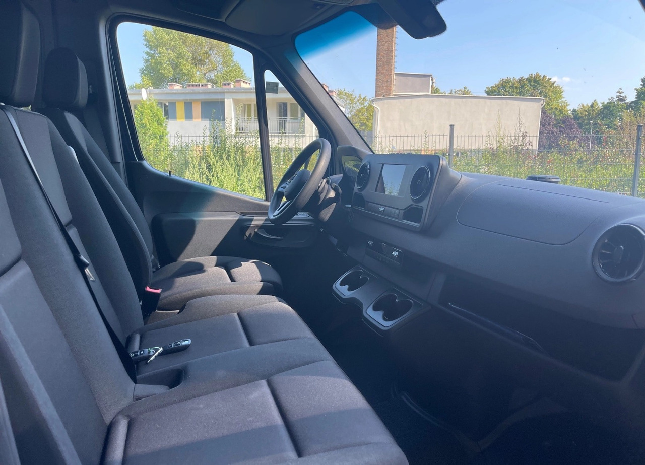 Mercedes-Benz Sprinter 317 L3H2 6-Sitze - Furgon, Kamioncine dopio kabinë: foto 3 Mercedes-Benz Sprinter 317 L3H2 6-Sitze - Furgon, Kamioncine dopio kabinë: foto 3